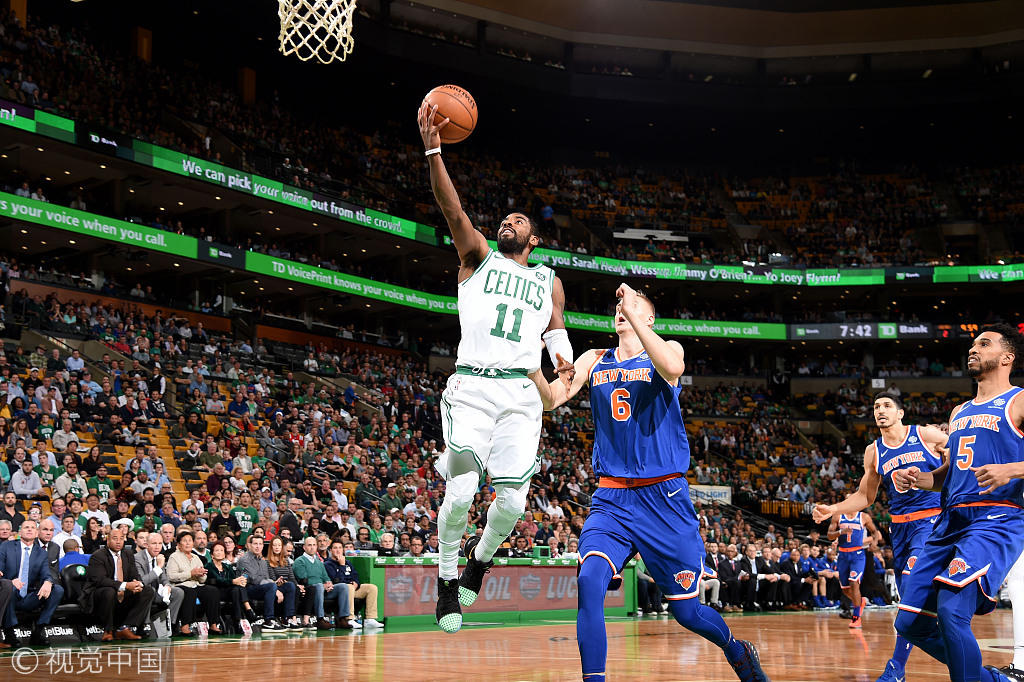 绿军vs尼克斯欧文突破波神强力上篮