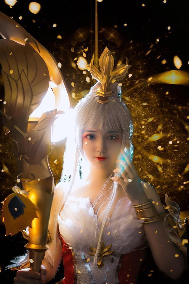 王者荣耀唯美cos 月光下的貂蝉如仙女下凡