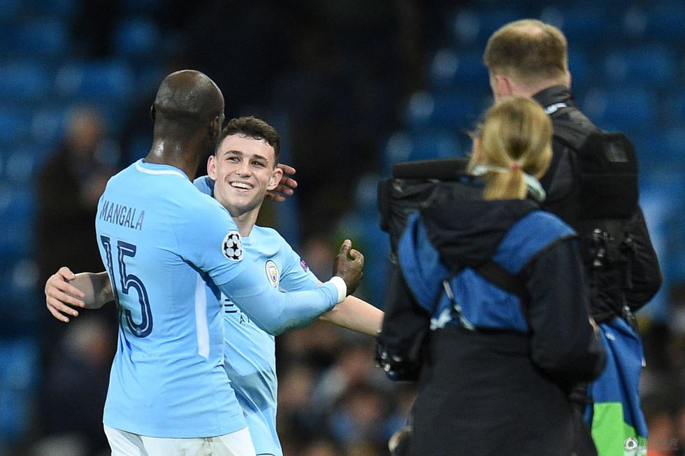 组图:00后首秀眉开眼笑 斯特林绝杀吐舌庆祝