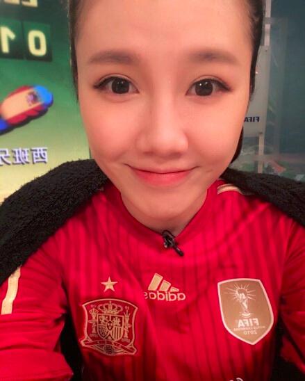 穿谁谁输 央视美女坑死西班牙