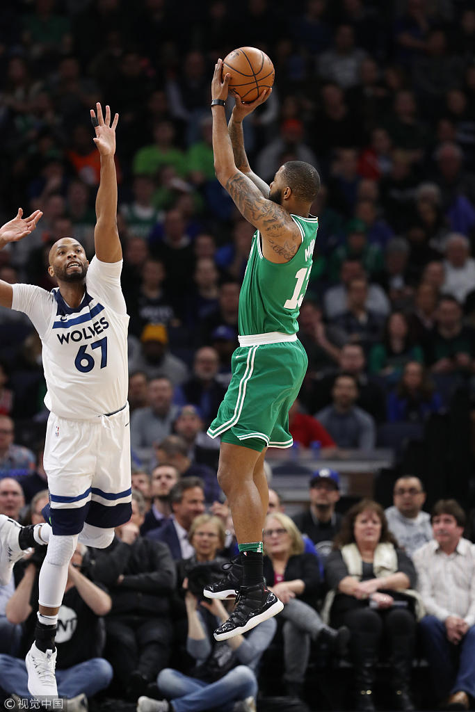 组图:绿军胜森林狼 欧文翻身后仰唐斯稳健出手