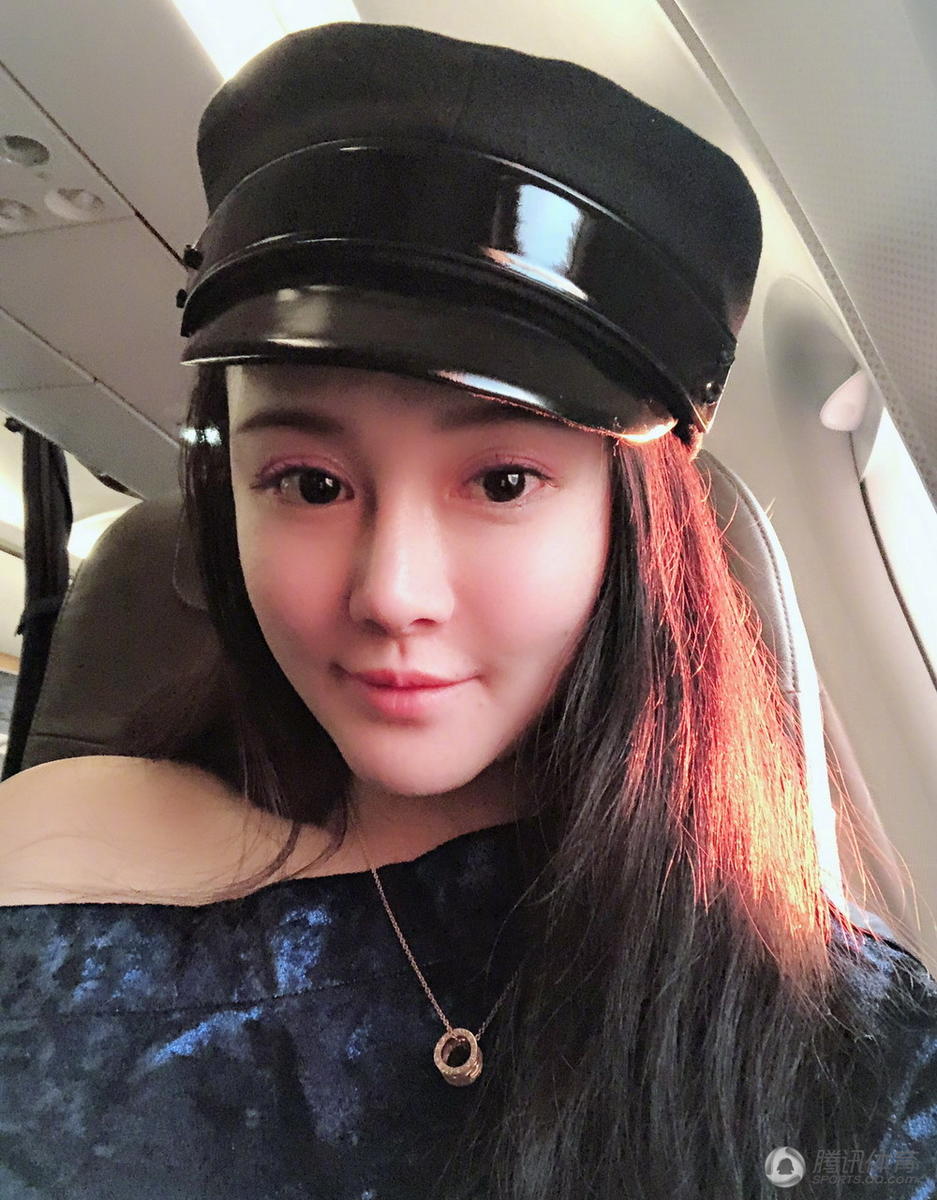 组图冉莹颖发自拍想吃贵州米粉至少放三勺油辣椒