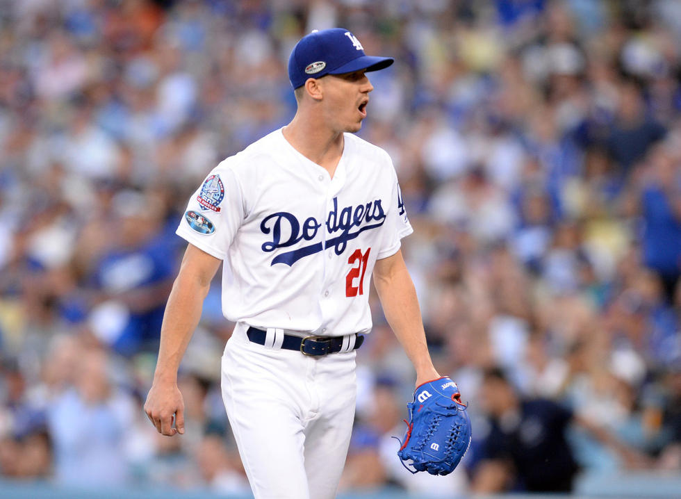 先前两支球队各胜一场,本场比赛道奇推出火球男沃克-比勒先发.