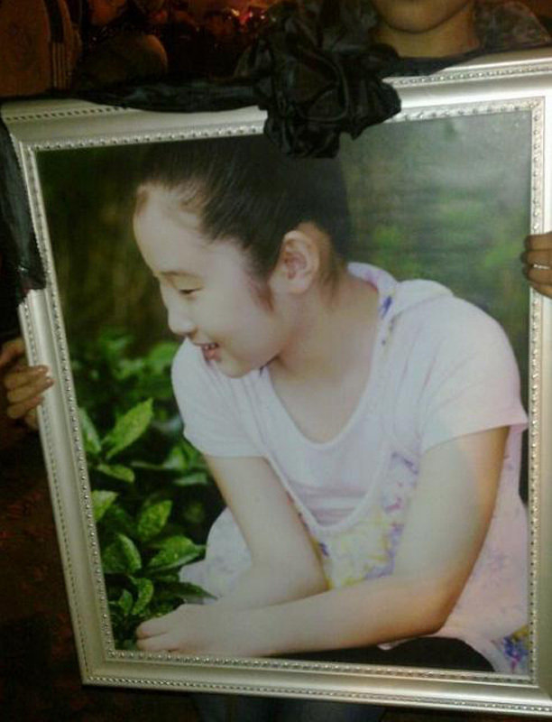 组图:西安10岁女孩惨死渣土车下