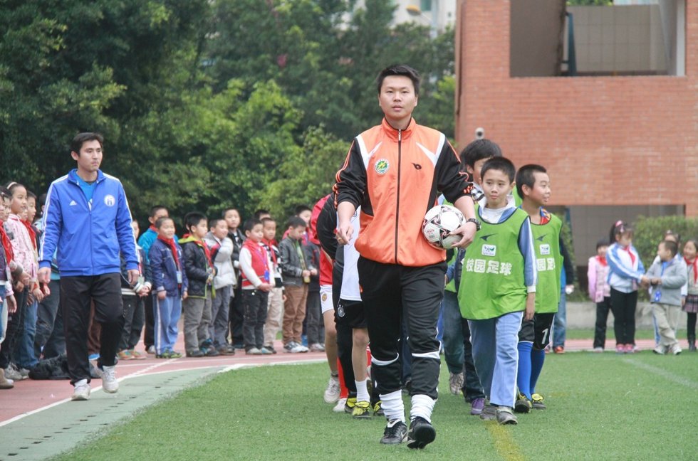 梅园小学校长图片