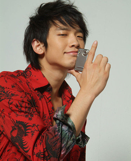 成龙撒娇短信曝光 铁汉也有"柔情"面