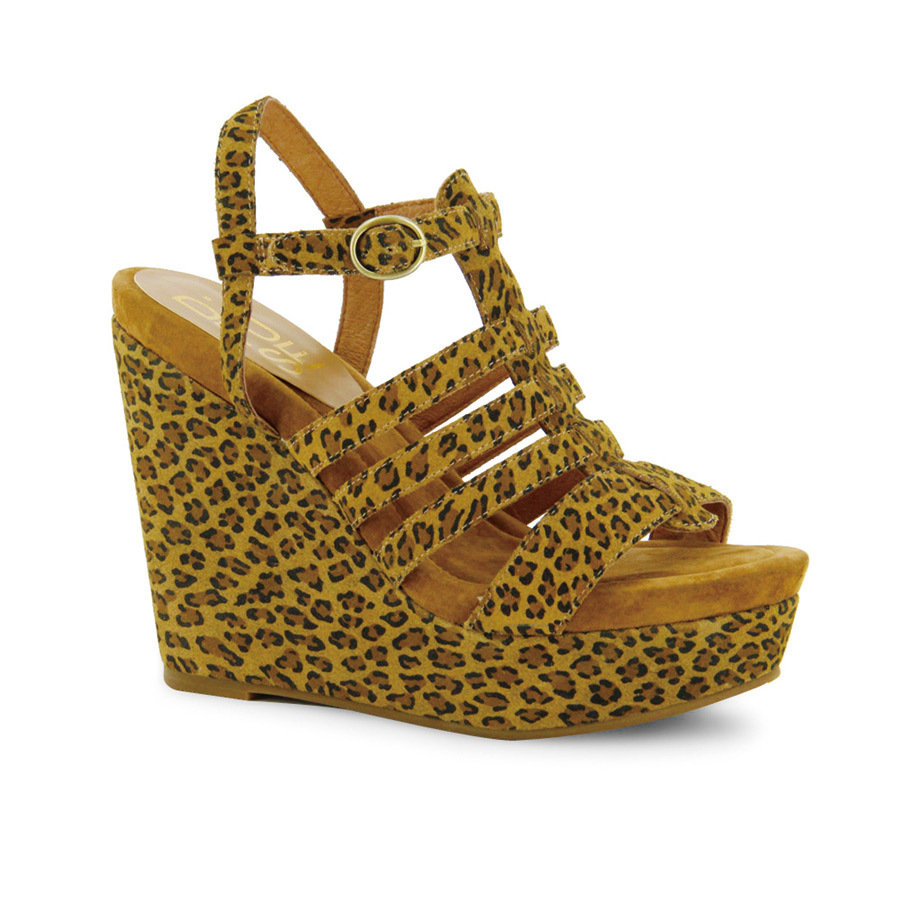 北欧夏季凉鞋抢先看