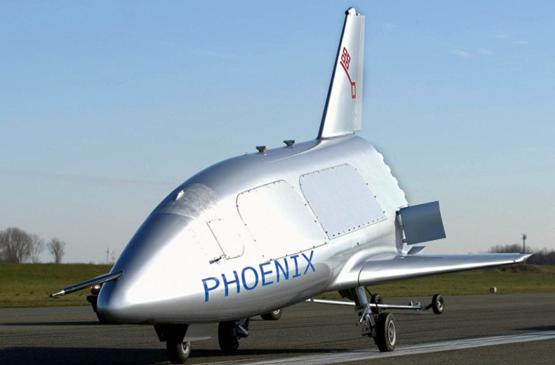 新型空天飞机的设计来自早前测试的小型航天飞机凤凰号原型机