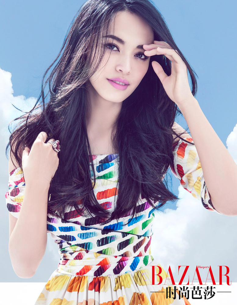 《时尚芭莎》携姚晨演绎"明星梦想秀"_服装人物_中国服装网