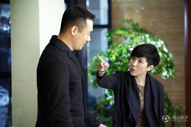 《家宴》,点击观看腾讯娱乐讯王刚,颜丙燕领衔主演的电视剧《家宴》