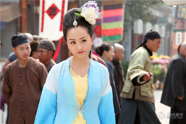 杨蓉饰演的佟毓秀因其敢爱敢