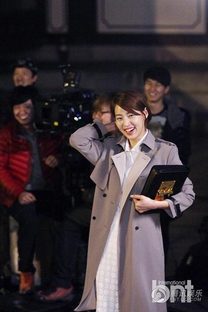 阳光满溢爆海量剧照韩智慧尹启相敬业