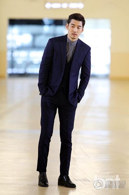 阳光满溢爆海量剧照韩智慧尹启相敬业