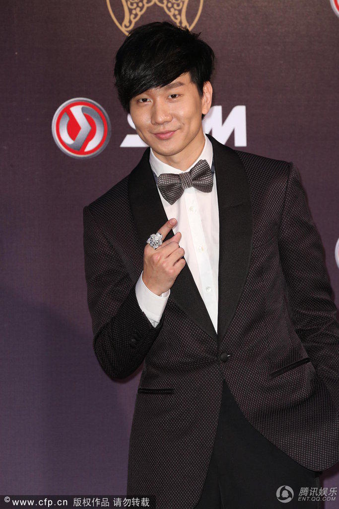 第25届金曲奖颁奖礼红地毯 林俊杰帅气亮相