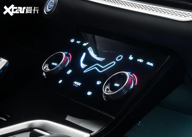 最快11月上市 第三代奔腾B70将亮相北京车展