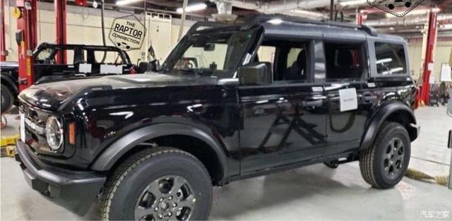 三种车型可选 全新福特Bronco中型SUV预告图