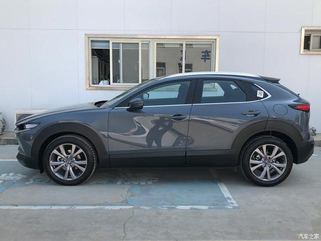 1个排量8个配置 马自达CX-30现已到店 