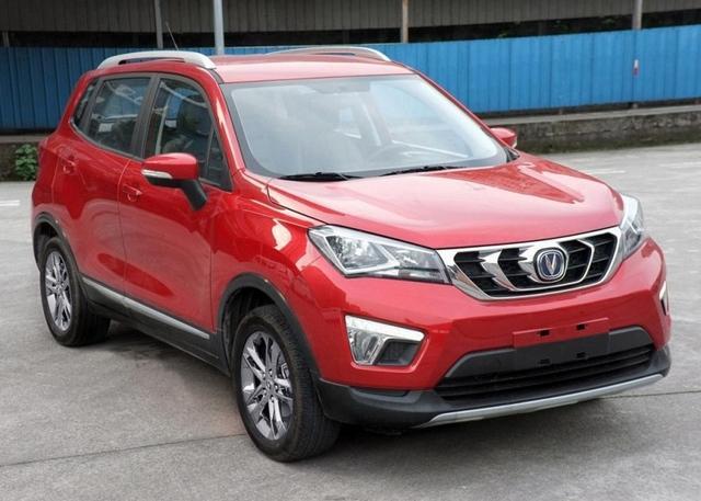 长安CS15内饰谍照曝光 设计借鉴CS75_荔枝网