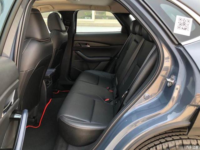 1个排量8个配置 马自达CX-30现已到店 