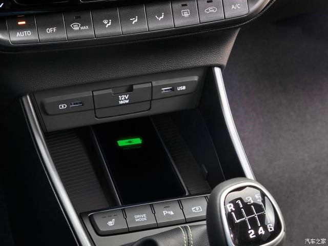 夏季海外发售 新现代i20内饰官图发布 