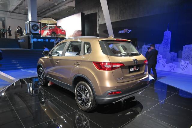 一汽吉林森雅r7上市 售6.89万-8.69万元_汽车频道_中国山东网