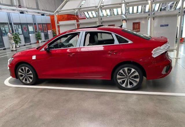 售价涨4000元 奥迪A3进取型增配天窗 