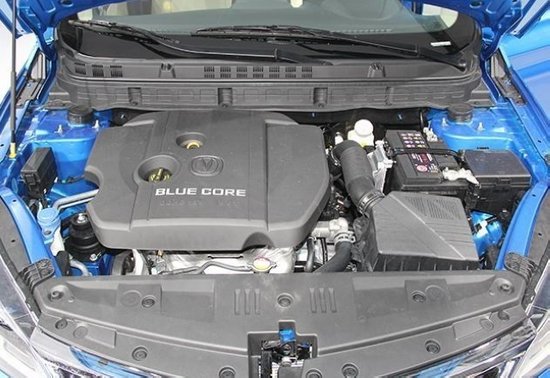 长安悦翔v7广州车展上市 推1.6l共7款车型