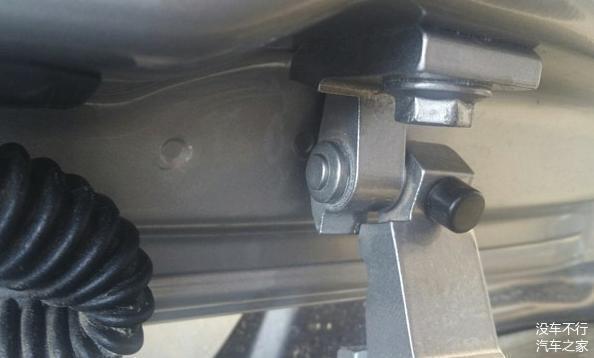怎么分辨二手车是不是事故车 主要看这三个地方