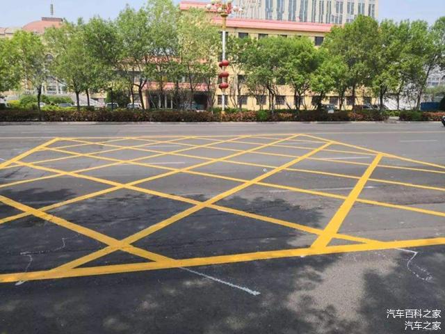 哪些交通标线能压哪些不能压 分不清要被扣分