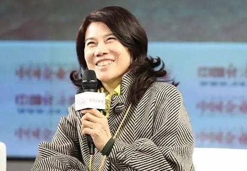 十点一线:"格力牌"汽车快来啦 董明珠要承包你的人生