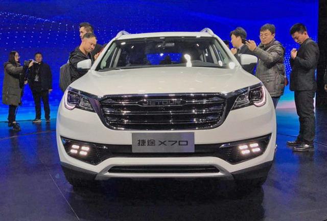 奇瑞发布全新子品牌捷途x70x70s亮相