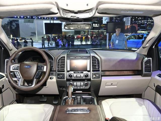 增大尺寸中控屏 新款福特F-150内饰谍照