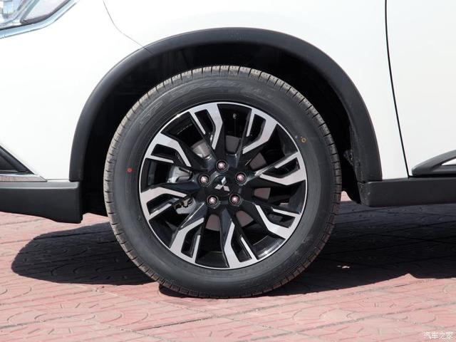 5月上市 2020款三菱欧蓝德现已到店 