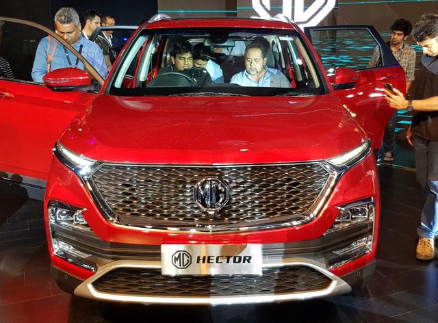 黑凤凰暗夜系列/印度宝骏神车/越野版小牛 海外新车官图很有料