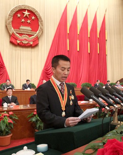 中国一汽工人王洪军荣获"全国第一模" - diystamp9100 - diystamp9100