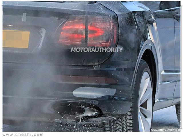 宾利新款添越路试谍照 搭3.0T混动系统外观调整