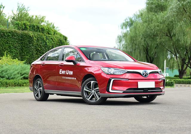 这几款自主品牌纯电家轿经济实用