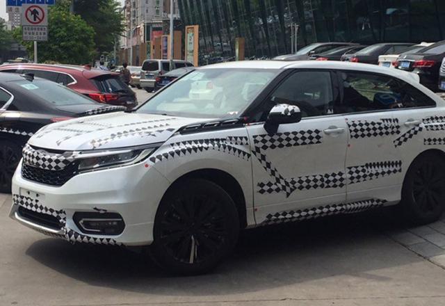 广汽本田冠道路试谍照曝光 配全led前大灯