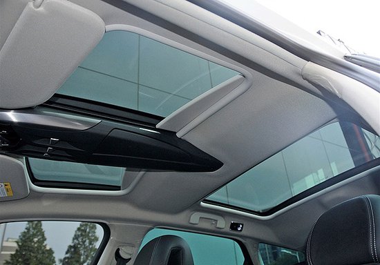 现款ds5无法开启的天窗设计