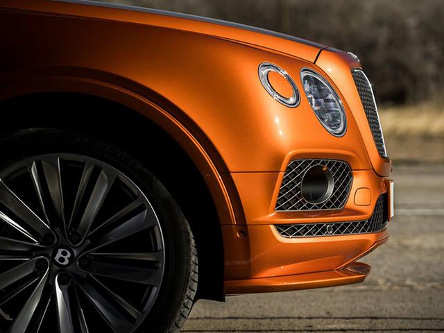 宾利新款添越路试谍照 搭3.0T混动系统外观调整