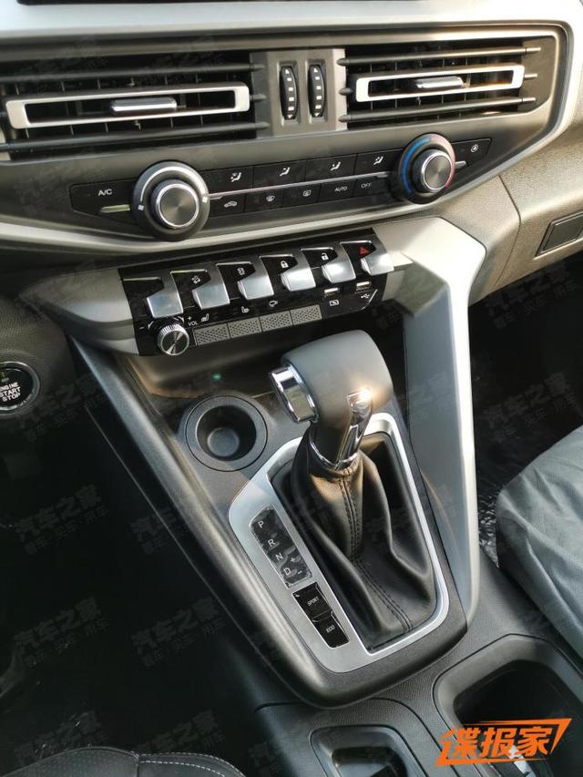 配6AT变速箱 长安凯程F70自动挡实车图 