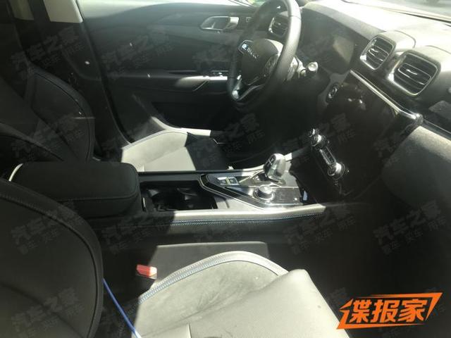 或采用1.5T混动系统 领克02 HEV谍照