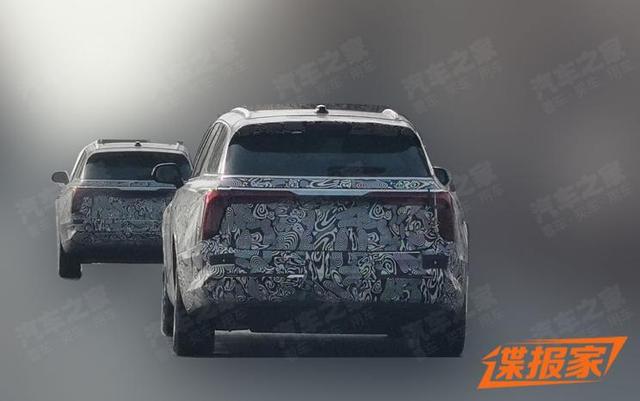 内饰连体屏设计 红旗E115最新路试谍照 