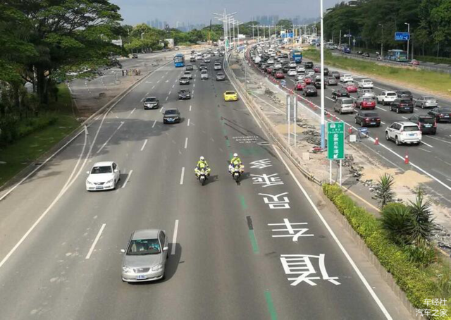 道路面标记眼花缭乱 很多都不了解 科目一真没有