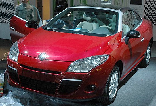 雷诺全新梅甘娜cc正式上市38.58万元