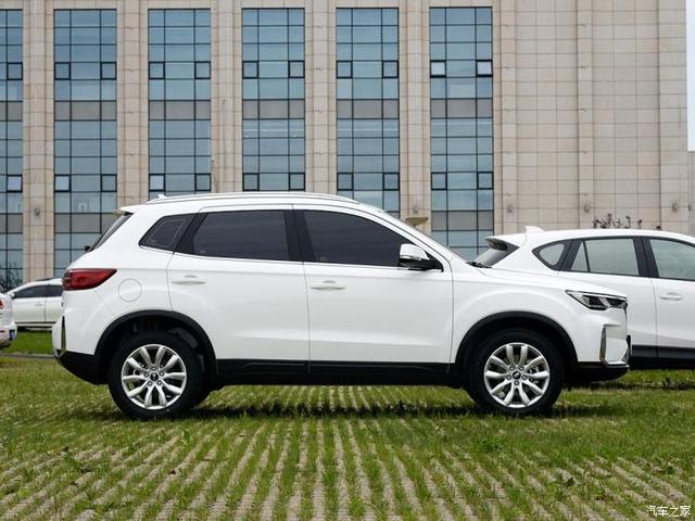 一汽奔腾 奔腾T33 2019款 基本型