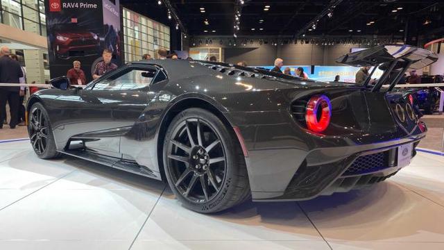 芝加哥车展:新款福特GT液态碳纤维版