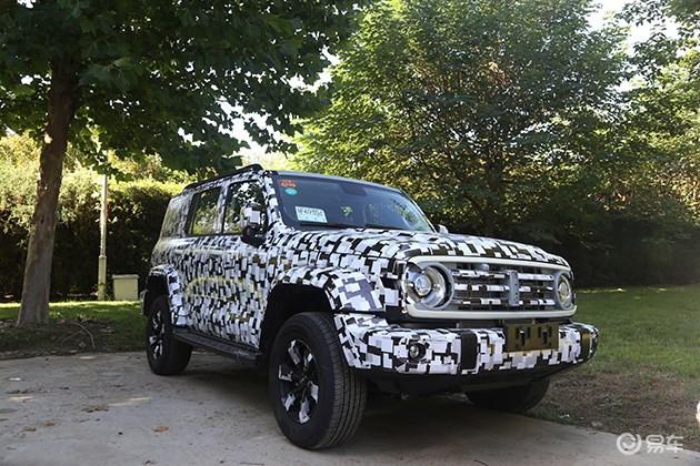 非承载式车身结构 WEY坦克300硬派SUV谍照曝光
