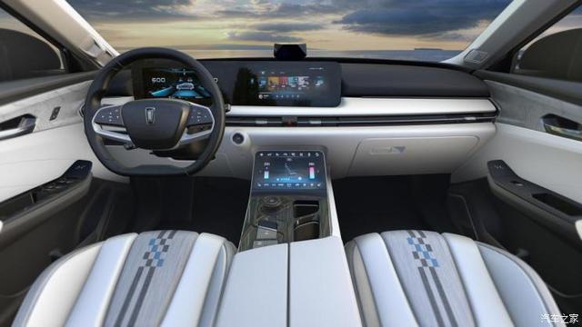 将于7月正式上市 奔腾E01内饰官图发布 