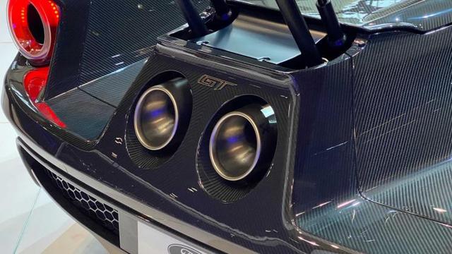 芝加哥车展:新款福特GT液态碳纤维版